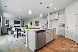 2730 Phoenix Ct, Gastonia, NC 28052 - Photo 9