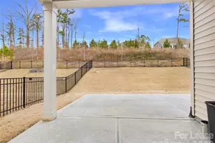 3941 Woodland View Dr, Charlotte, NC 28215 - Photo 27