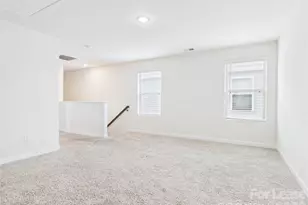 3941 Woodland View Dr, Charlotte, NC 28215 - Photo 13