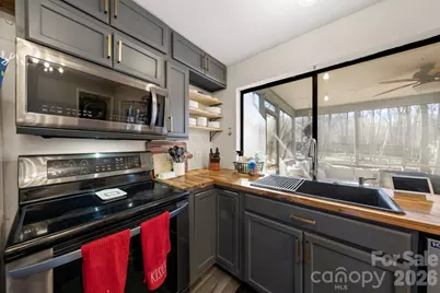 7615 Zermatt Lane, Charlotte, NC 28226 - Photo 17