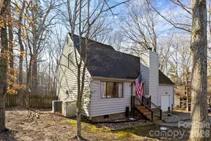 7615 Zermatt Ln, Charlotte, NC 28226 - Photo 5