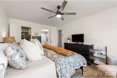 7615 Zermatt Lane, Charlotte, NC 28226 - Photo 21