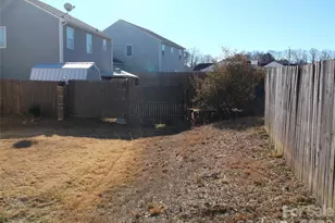 404 Smokehouse Ln, Albemarle, NC 28001 - Photo 5