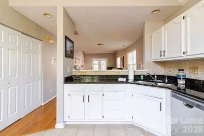 8263 Southgate Commons Drive, Charlotte, NC 28277 - Photo 5