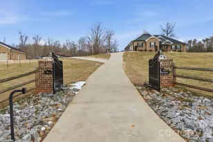 1370 Null Rd, Lincolnton, NC 28092 - Photo 7