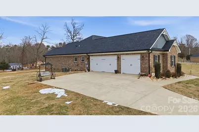 1370 Null Road #4, Lincolnton, NC 28092 - Photo 37