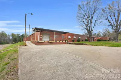 900 W Academy Street, Cherryville, NC 28021 - Photo 3