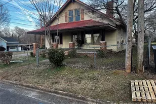 901 8th St, Statesville, NC 28677 - Photo 3