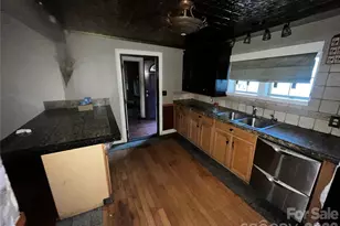 901 8th St, Statesville, NC 28677 - Photo 15