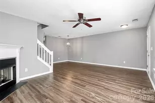 10739 Holly Ridge Blvd, Charlotte, NC 28216 - Photo 5