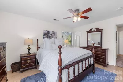 7020 Valley Haven Drive, Charlotte, NC 28211 - Photo 17