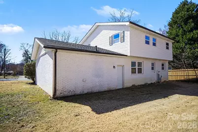 6626 Glenmoor Drive, Charlotte, NC 28214 - Photo 29