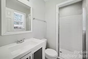 6626 Glenmoor Dr, Charlotte, NC 28214 - Photo 9