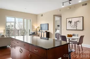 4620 Piedmont Row Dr, Charlotte, NC 28210 - Photo 9