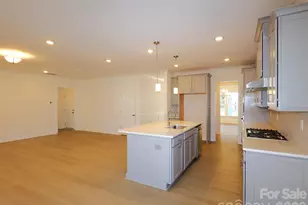 12113 Avienmore Dr, Charlotte, NC 28278 - Photo 7