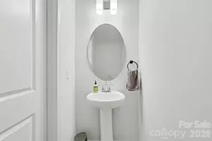 3132 Hutton Gdns Ln, Charlotte, NC 28269 - Photo 9