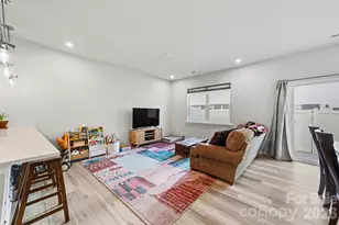 3132 Hutton Gdns Ln, Charlotte, NC 28269 - Photo 15