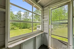 140 Old Leicester Rd, Asheville, NC 28804 - Photo 19