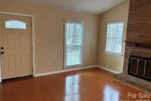 6708 Marston Ct, Charlotte, NC 28215 - Photo 5