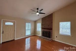 6708 Marston Ct, Charlotte, NC 28215 - Photo 9