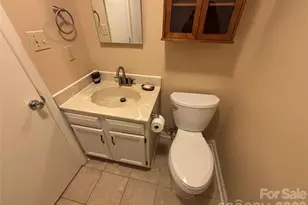 6708 Marston Ct, Charlotte, NC 28215 - Photo 35