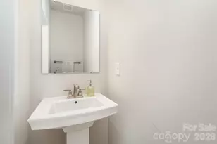 144 Millsbee Ln, Charlotte, NC 28205 - Photo 15