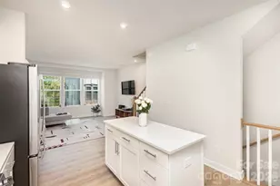 144 Millsbee Ln, Charlotte, NC 28205 - Photo 9