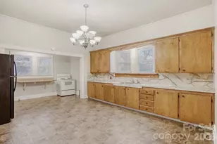 601 W 7th St, Kannapolis, NC 28081 - Photo 13