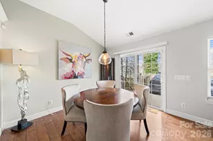 12401 Cardinal Point Rd, Charlotte, NC 28269 - Photo 9