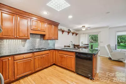 116 Cypress Point, Hendersonville, NC 28739 - Photo 11