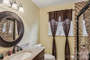 5 Granite Dr, Hendersonville, NC 28792 - Photo 17