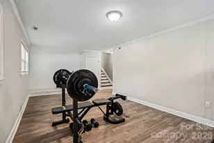 912 Bannister Pl, Charlotte, NC 28213 - Photo 3
