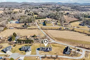 76 Cheraw Ln, Flat Rock, NC 28731 - Photo 37