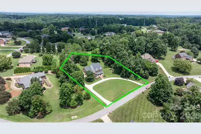 1221 Willow Creek Drive, Newton, NC 28658 - Photo 3