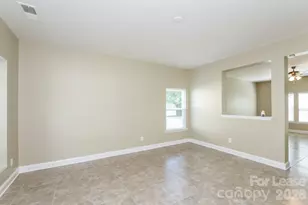 3011 Kraus Glen Dr, Charlotte, NC 28214 - Photo 7