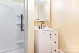 2028 Rock Springs Cir, Denver, NC 28037 - Photo 25