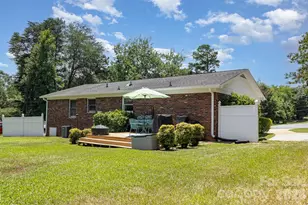 2028 Rock Springs Cir, Denver, NC 28037 - Photo 27