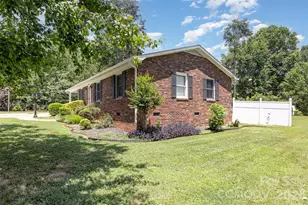 2028 Rock Springs Cir, Denver, NC 28037 - Photo 29