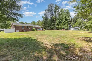 2028 Rock Springs Cir, Denver, NC 28037 - Photo 35