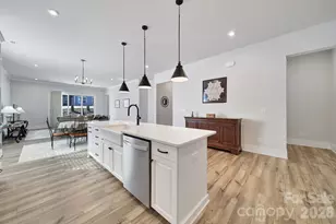 8021 Brookbank Dr, Charlotte, NC 28269 - Photo 11