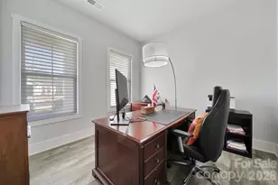 8021 Brookbank Dr, Charlotte, NC 28269 - Photo 5