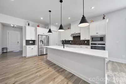 8021 Brookbank Drive, Charlotte, NC 28269 - Photo 9
