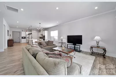 8021 Brookbank Drive, Charlotte, NC 28269 - Photo 15