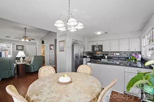 2538 Dalston Ln, Charlotte, NC 28210 - Photo 11