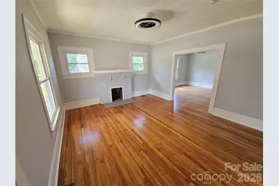 1704 16th Street NE, Hickory, NC 28601 - Photo 11