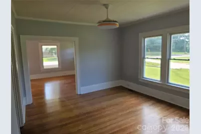 1704 16th Street NE, Hickory, NC 28601 - Photo 9