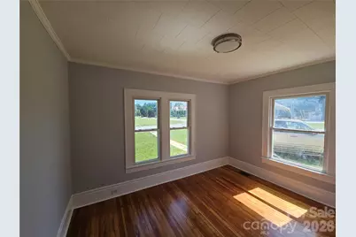 1704 16th Street NE, Hickory, NC 28601 - Photo 17