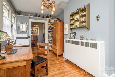 832 4th Avenue W, Hendersonville, NC 28739 - Photo 9