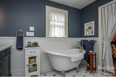 832 4th Avenue W, Hendersonville, NC 28739 - Photo 43