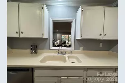 1323 Queens Road #303, Charlotte, NC 28207 - Photo 9